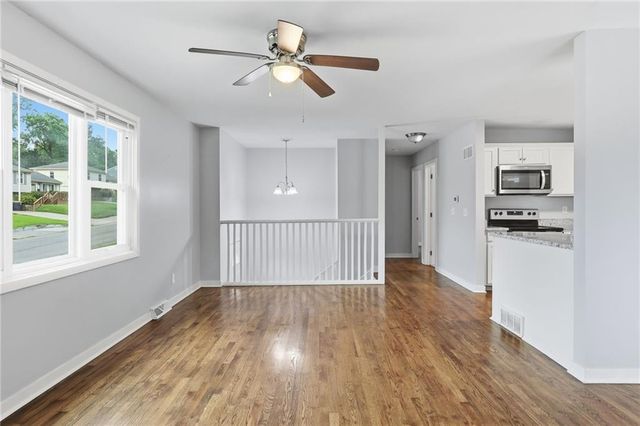 4912 N Smalley Avenue, Kansas City, MO 64119