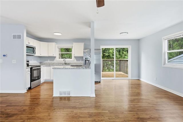 4912 N Smalley Avenue, Kansas City, MO 64119