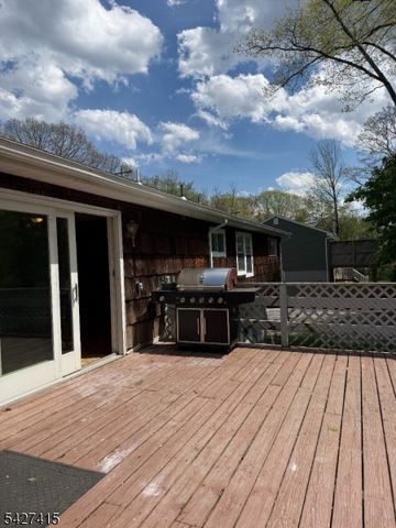 175 Highland Lakes Rd, Vernon Twp., NJ 07422