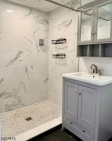 175 Highland Lakes Rd, Vernon Twp., NJ 07422
