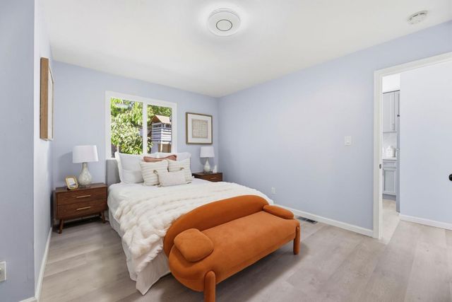 2504 E 24th Street, Oakland, CA 94601