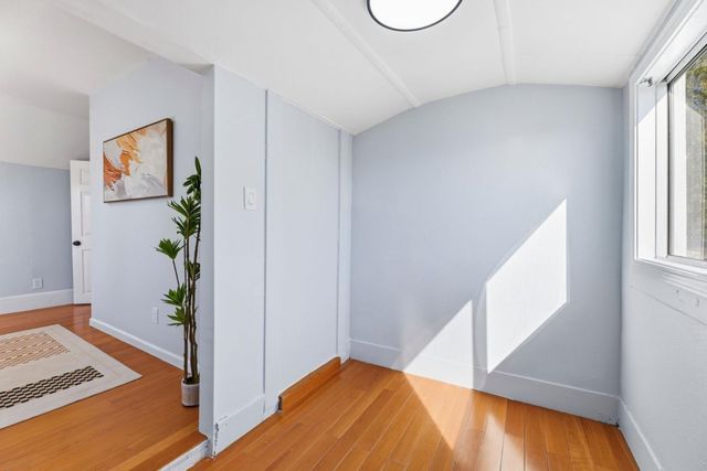 2504 E 24th Street, Oakland, CA 94601