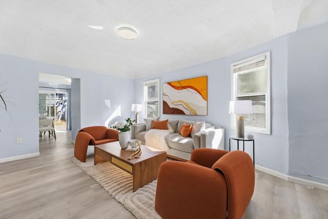 2504 E 24th Street, Oakland, CA 94601