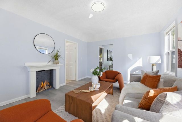 2504 E 24th Street, Oakland, CA 94601