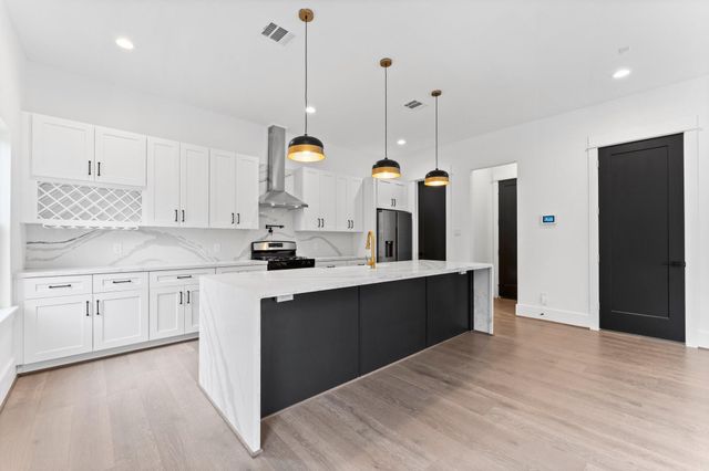 4303 Buck Street, Houston, TX 77020