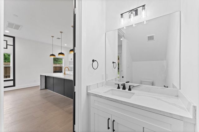 4303 Buck Street, Houston, TX 77020