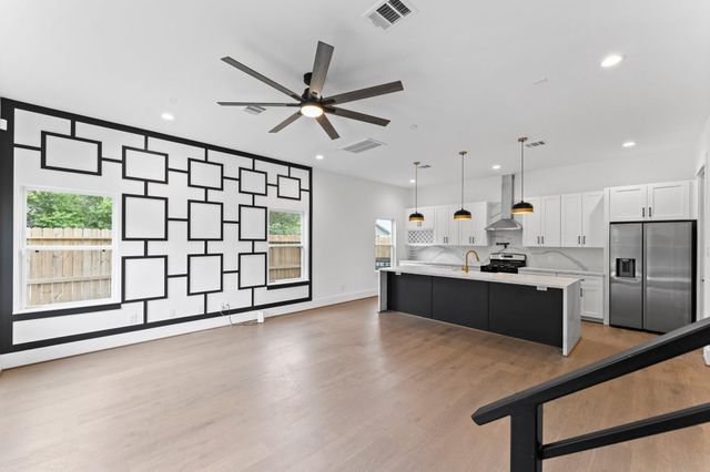 4303 Buck Street, Houston, TX 77020