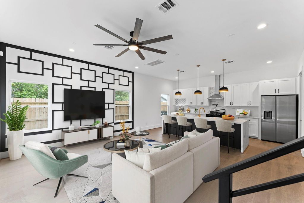 4303 Buck Street, Houston, TX 77020