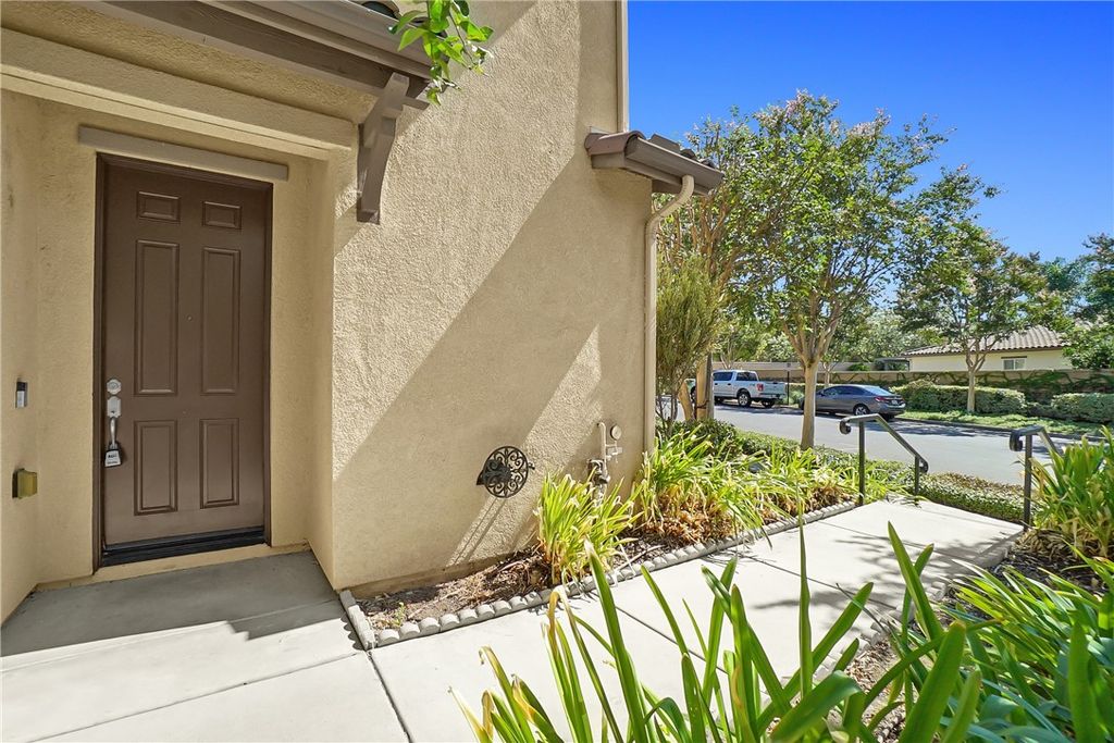 7255 Roselai Court, Corona, CA 92880 — photo 4