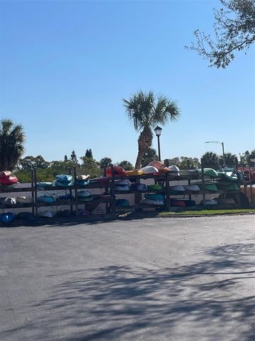 249 POMPANO DRIVE SE D, St Petersburg, FL 33705