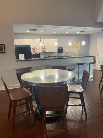 249 POMPANO DRIVE SE D, St Petersburg, FL 33705