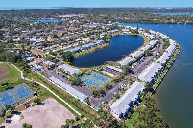 249 POMPANO DRIVE SE D, St Petersburg, FL 33705