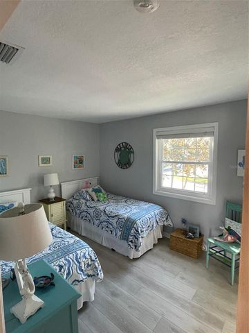 249 POMPANO DRIVE SE D, St Petersburg, FL 33705