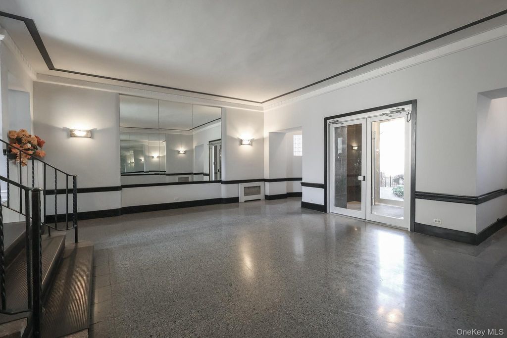 65-36 Wetherole Street 101, Rego Park, NY 11374 — photo 3