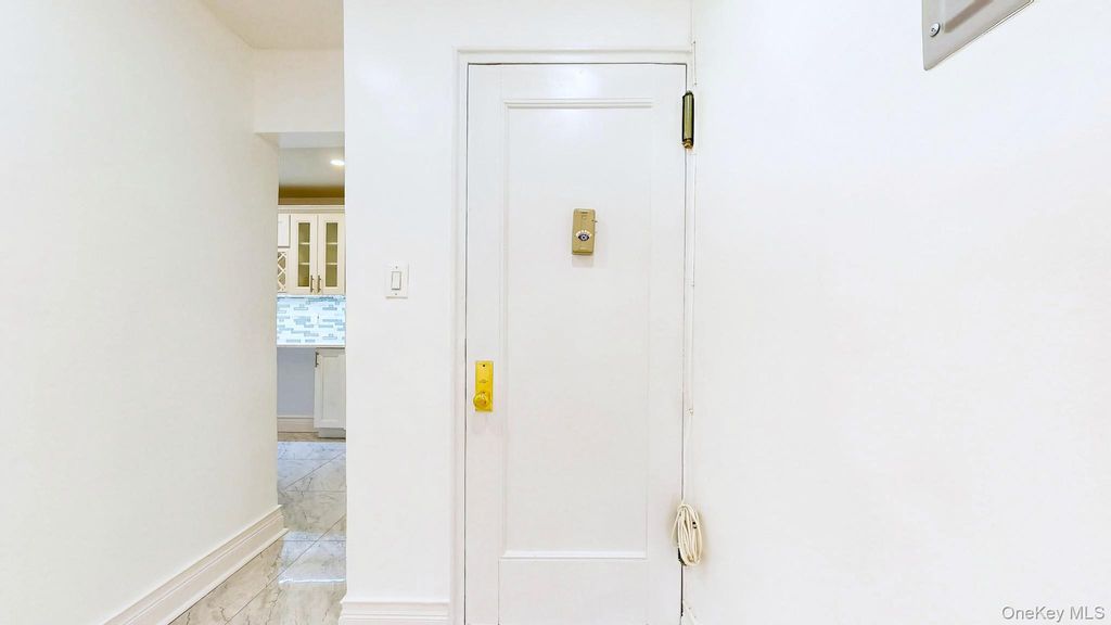 65-36 Wetherole Street 101, Rego Park, NY 11374 — photo 4