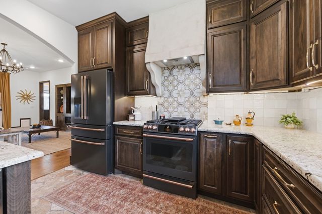 217 S Maple Dunes St, Wichita, KS 67235