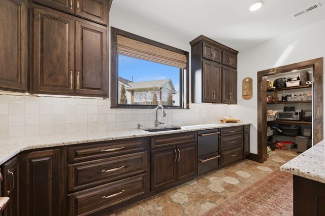 217 S Maple Dunes St, Wichita, KS 67235