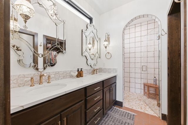 217 S Maple Dunes St, Wichita, KS 67235