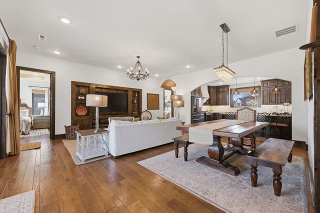 217 S Maple Dunes St, Wichita, KS 67235