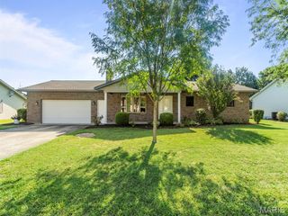 122 Osterhage Drive, Waterloo, IL 62298