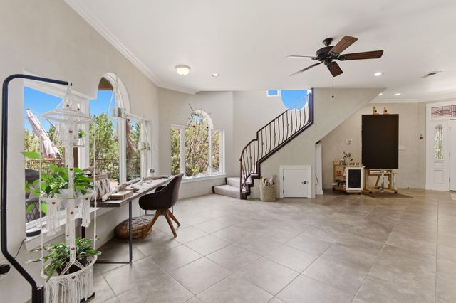 928 State Highway 165, Placitas, NM 87043