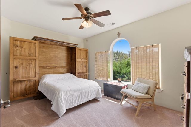 928 State Highway 165, Placitas, NM 87043