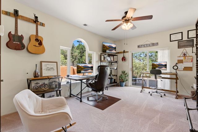 928 State Highway 165, Placitas, NM 87043