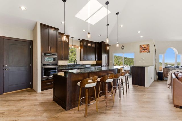 928 State Highway 165, Placitas, NM 87043