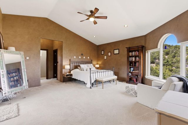 928 State Highway 165, Placitas, NM 87043