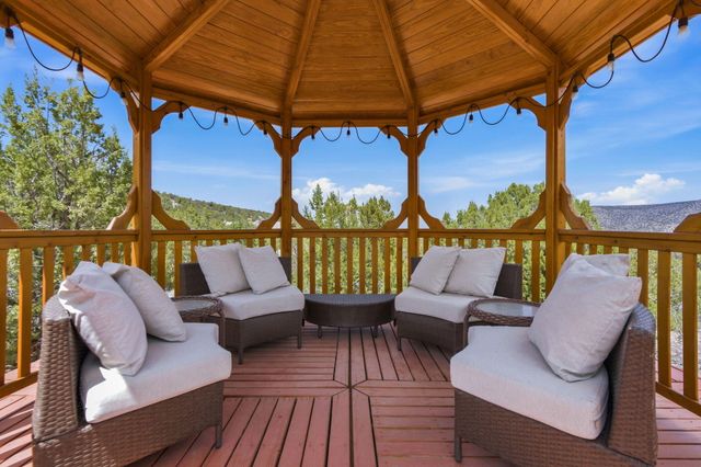 928 State Highway 165, Placitas, NM 87043