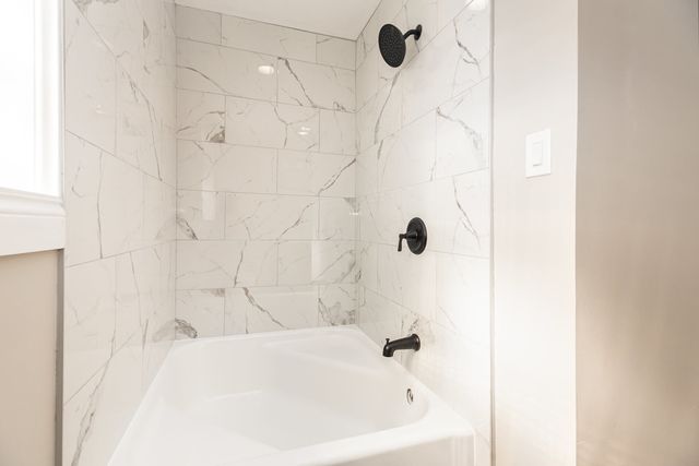 7332 S Honore Street, Chicago, IL 60636