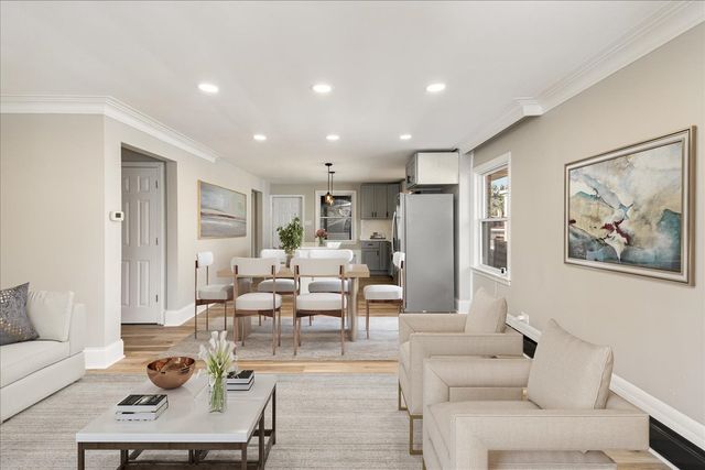 7332 S Honore Street, Chicago, IL 60636