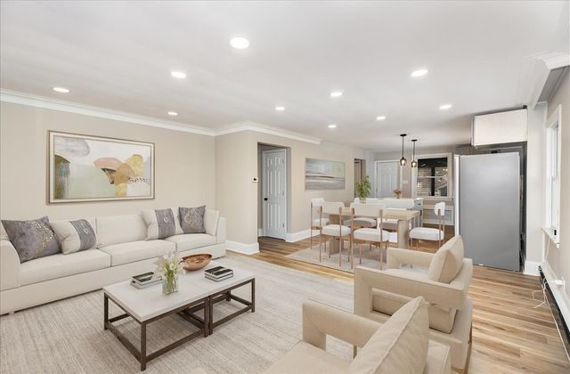 7332 S Honore Street, Chicago, IL 60636