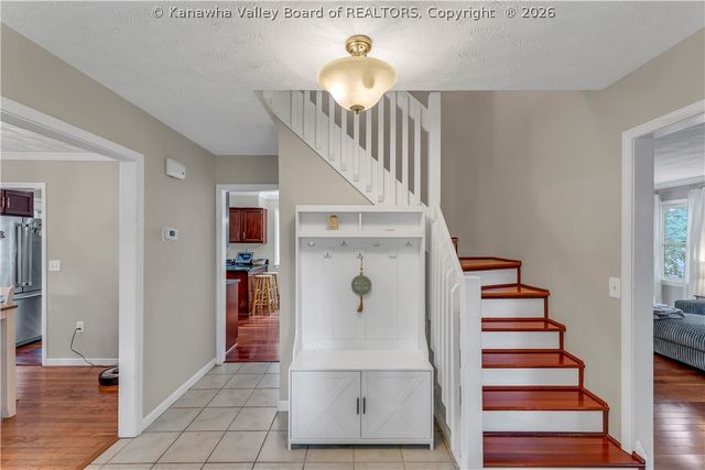 3019 Hillpoint Drive, Charleston, WV 25302