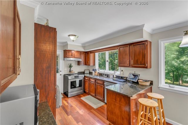 3019 Hillpoint Drive, Charleston, WV 25302