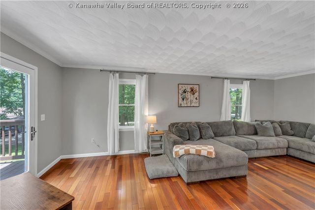 3019 Hillpoint Drive, Charleston, WV 25302