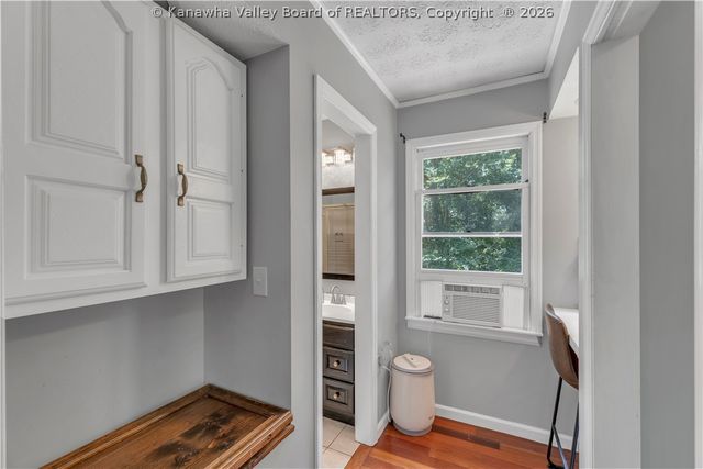 3019 Hillpoint Drive, Charleston, WV 25302