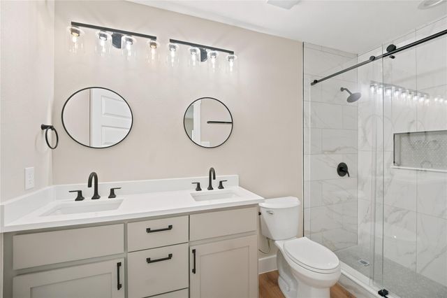 125 Discovery LN, San Marcos, TX 78666