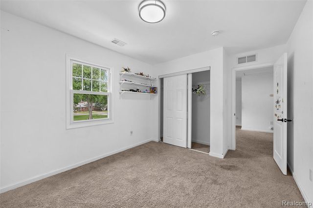 6537 Pardee Road, Taylor, MI 48180