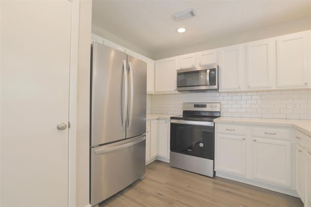 2825 Hickory Limb Court, League City, TX 77573