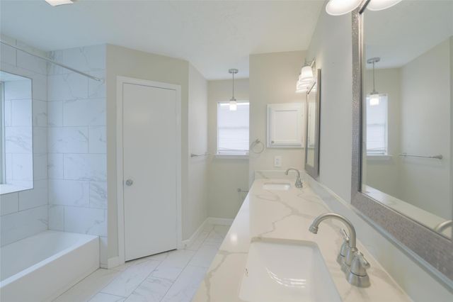 2825 Hickory Limb Court, League City, TX 77573
