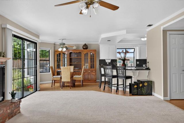 5112 Laguna Woods Dr, Elk Grove, CA 95758