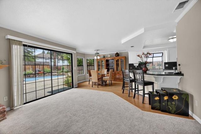 5112 Laguna Woods Dr, Elk Grove, CA 95758