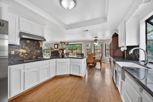 5112 Laguna Woods Dr, Elk Grove, CA 95758