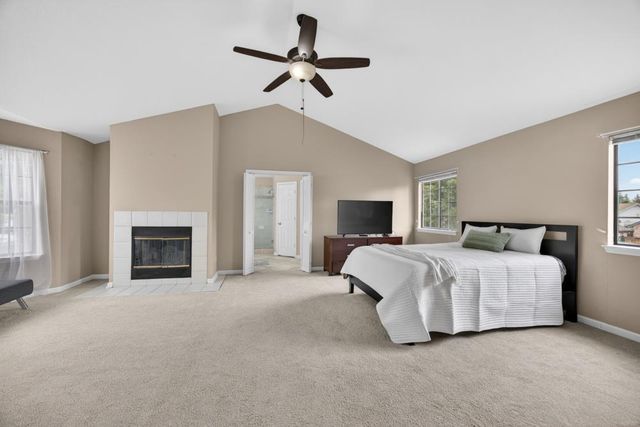 5112 Laguna Woods Dr, Elk Grove, CA 95758