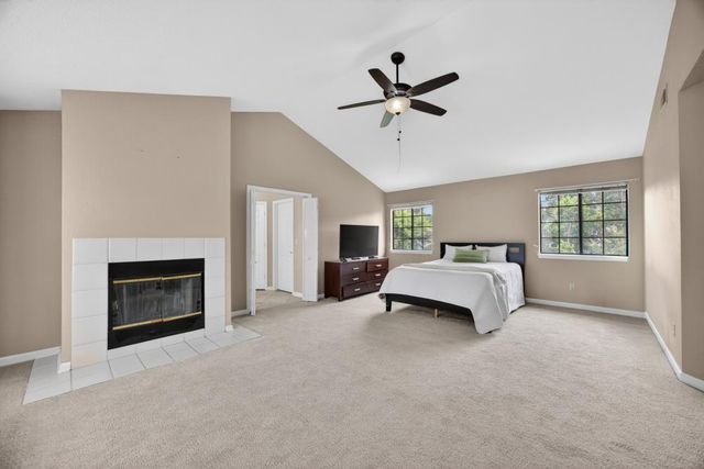 5112 Laguna Woods Dr, Elk Grove, CA 95758