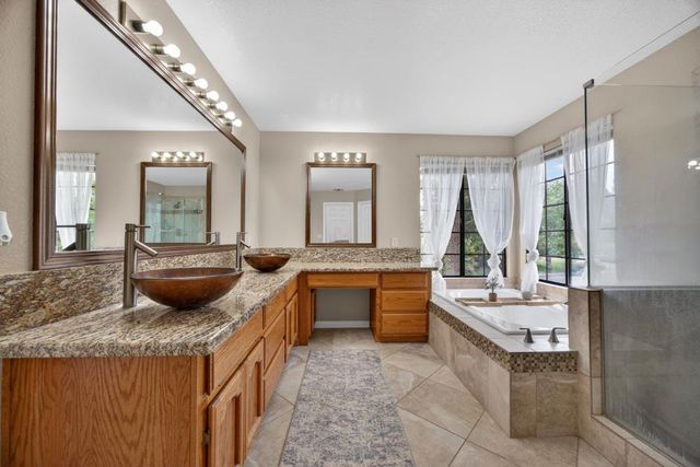 5112 Laguna Woods Dr, Elk Grove, CA 95758