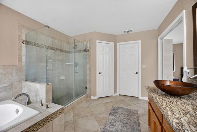 5112 Laguna Woods Dr, Elk Grove, CA 95758