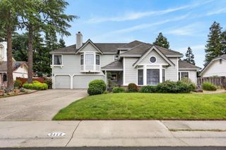 5112 Laguna Woods Dr, Elk Grove, CA 95758