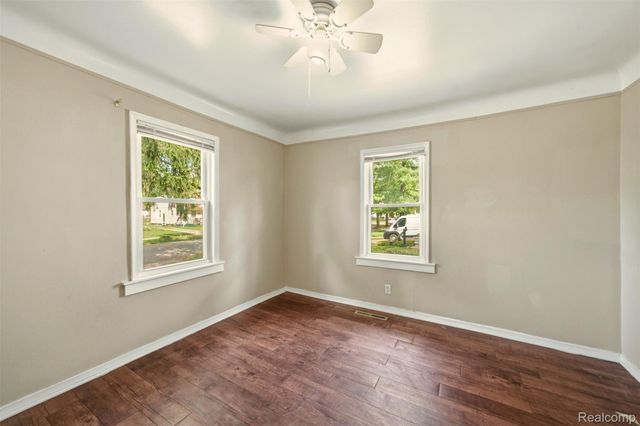 20426 Salem Street, Detroit, MI 48219